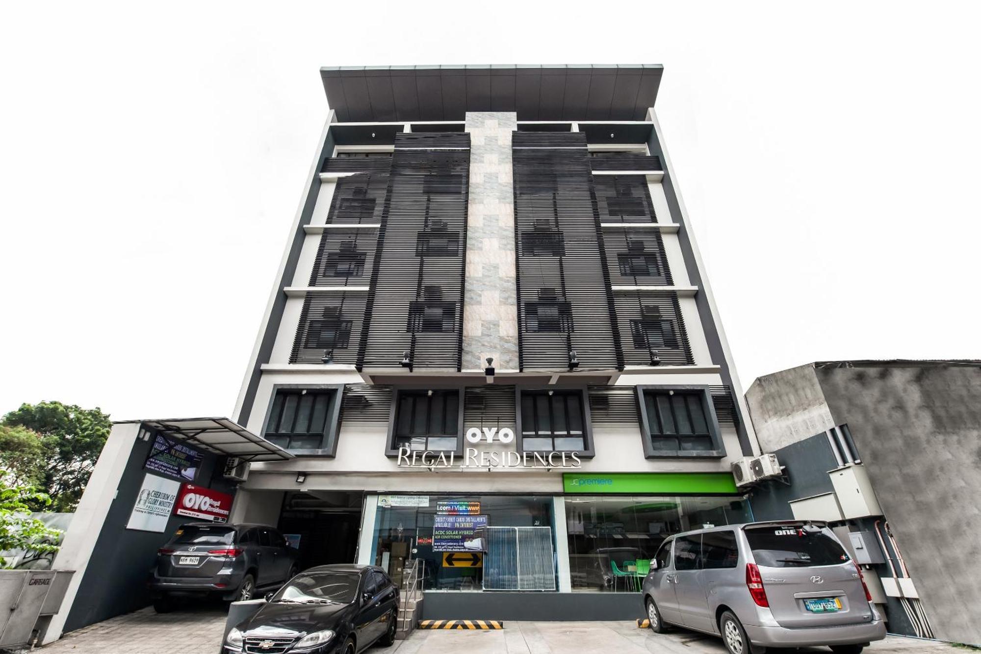 Oyo 136 Regal Residences كويزون سيتي المظهر الخارجي الصورة